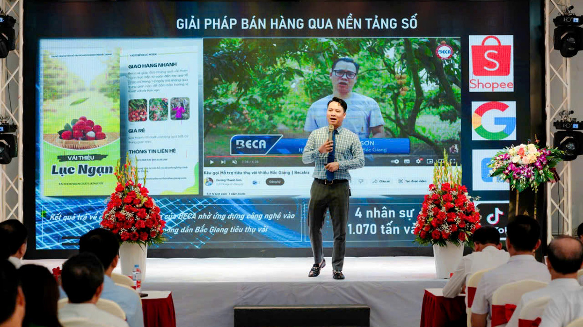 Ông Dương Thanh Sơn chia sẻ với các doanh nghiệp Bắc Giang