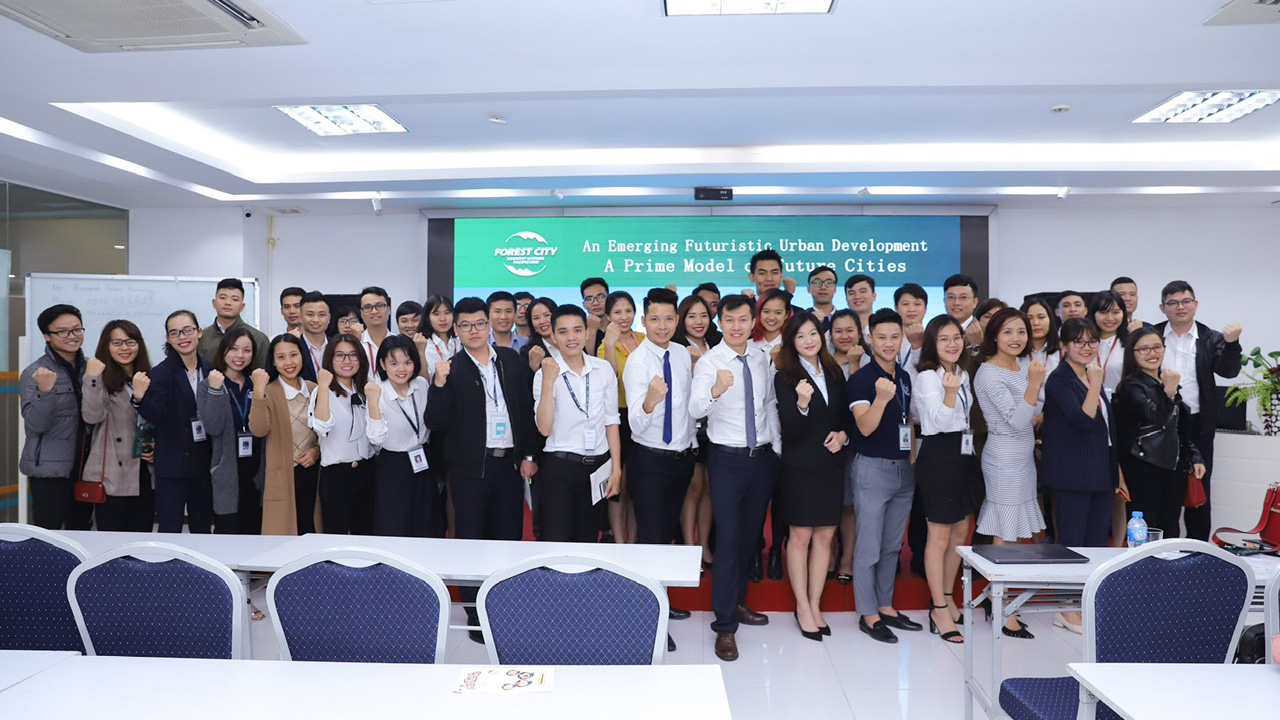 TS. Trần Minh Hoàng và các học viên